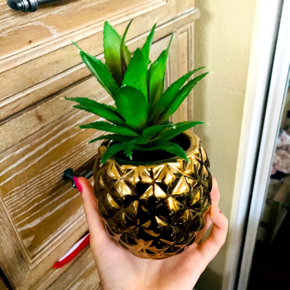 Gold pineapple fake planter decor